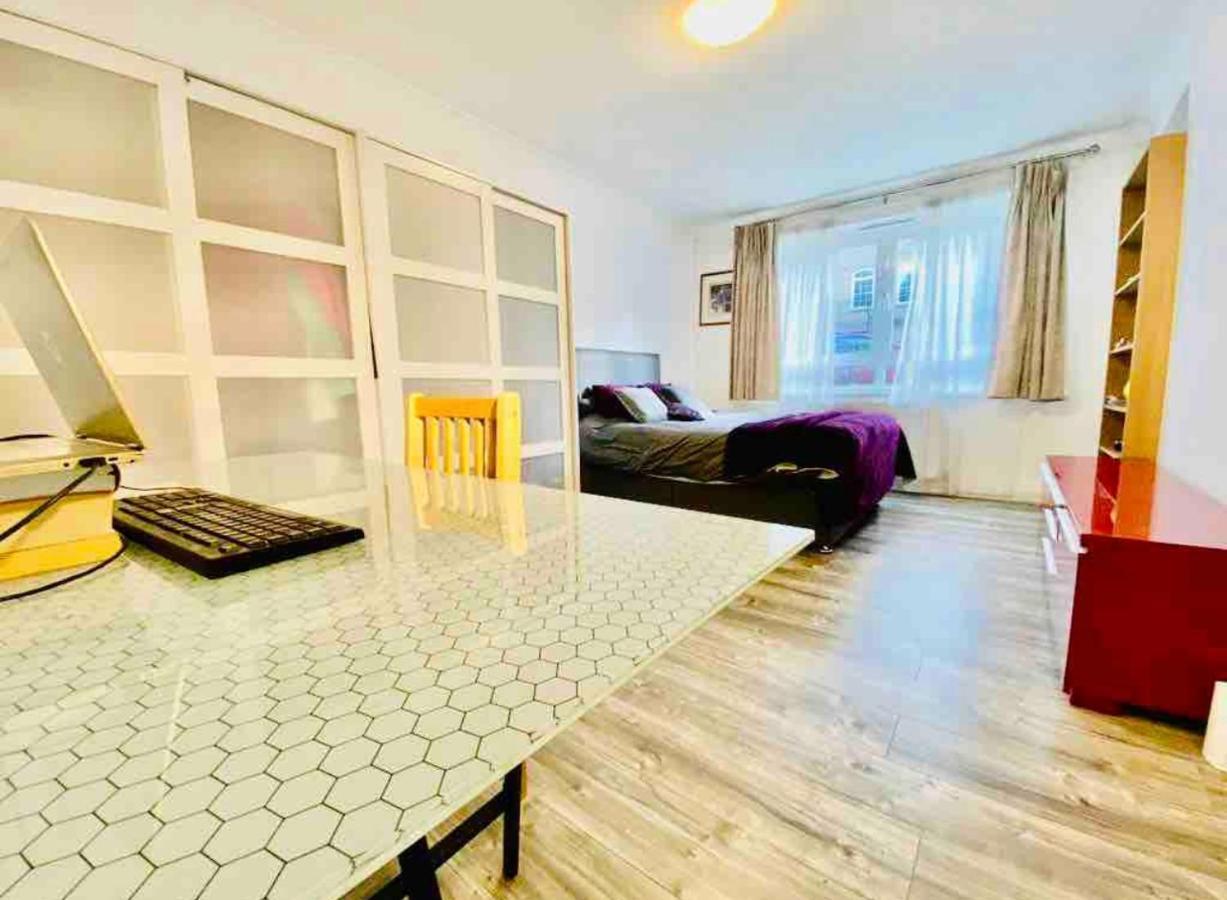 Stunning Triple Appartamento Londra